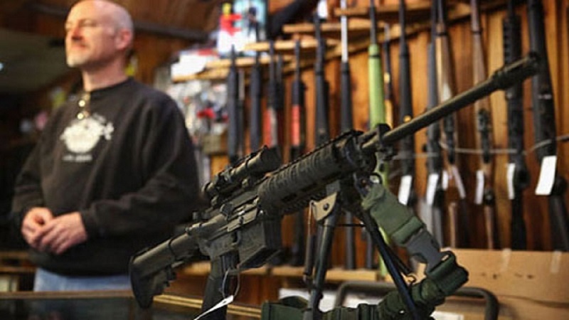 Iranpress: افزایش فروش اسلحه در آمریکا همزمان با تنش‌های انتخاباتی