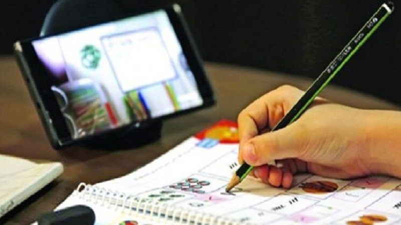 Iranpress: چند راهکار برای حضور کودکان در اینترنت و فضای مجازی