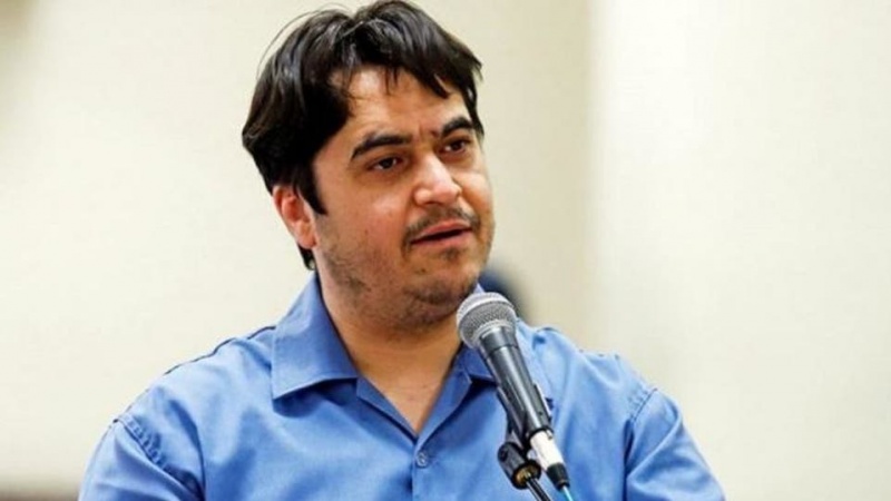 Iranpress: حکم اعدام روح‌الله زم اجرا شد