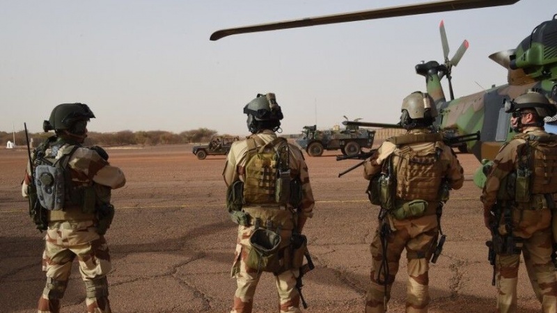 Iranpress:  پیامدهای ادامه حضور نظامی فرانسه در آفریقا