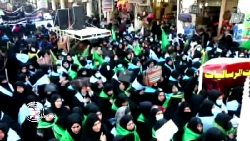 Iranpress:  عزاداری مردم عراق در نجف به مناسبت سالروز شهادت حضرت فاطمه زهرا سلام الله علیها 