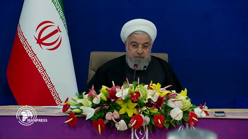 Iranpress: رئیس جمهور: زنان امروز حضور بسیار فعالی در جامعه دارند