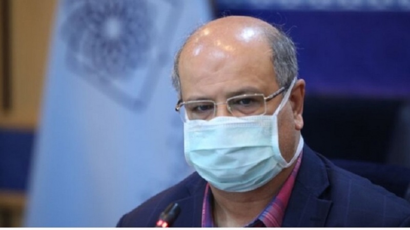 Iranpress: هشدار دکتر زالی درباره افزایش بیماران کرونایی در تهران/ گروه‌های در معرض خطر از دو ماسک استفاده کنند