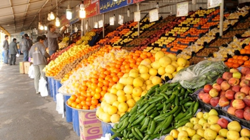 Iranpress: توزیع میوه شب عید از روز سه‌شنبه