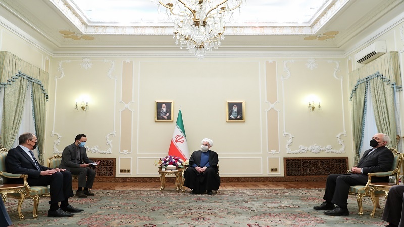 Iranpress: لاوروف در تهران، سفری با اهداف مهم سیاسی و راهبردی