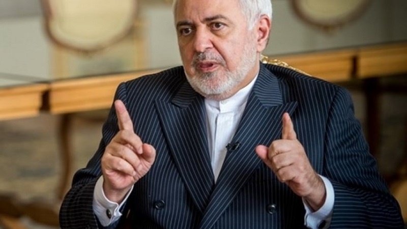 Iranpress: ظریف: نوبت آمریکا است که تعهد خود را نشان دهد