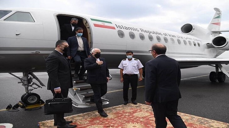 Iranpress:  ظریف وارد ارمنستان شد
