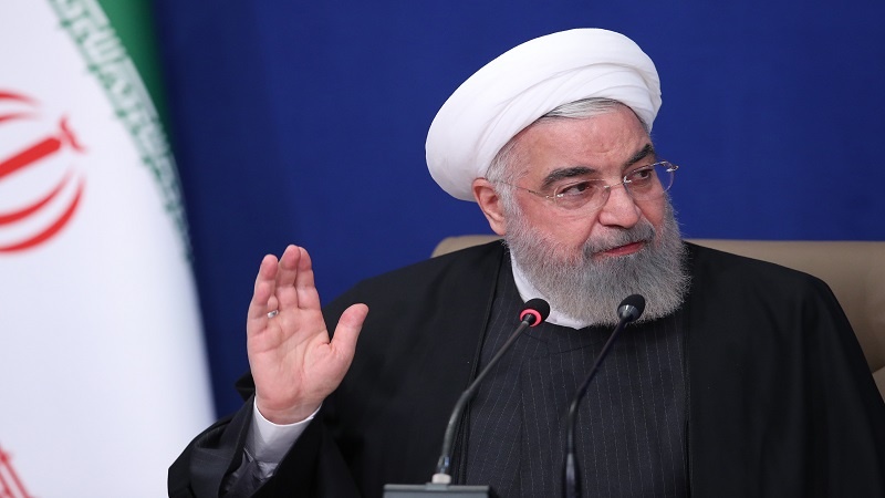 Iranpress: روحانی: استقلال، امنیت پایدار و آزادی ایران ره آورد شهدا و ایثارگران است