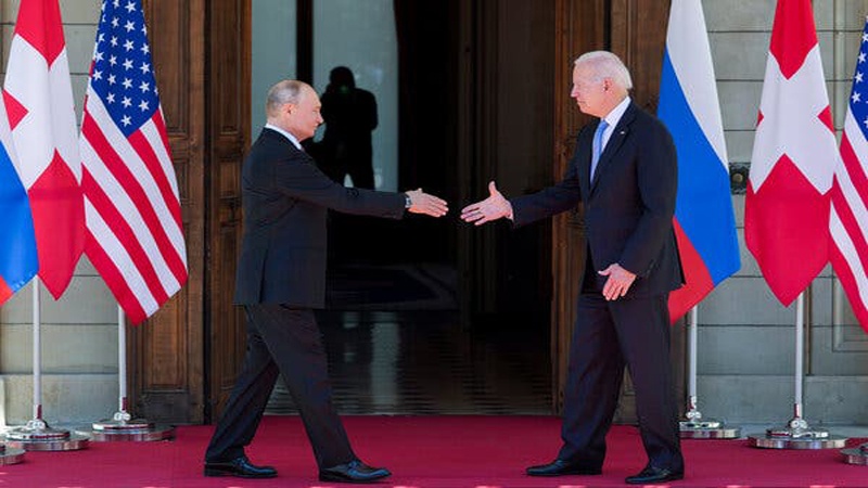 Iranpress: آیا با دیدار روسای جمهور آمریکا و روسیه، اختلافات دوکشور پایان می یابد؟