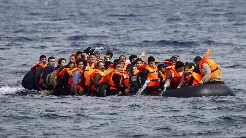 Iranpress: یک کشته و 16 ناپدید در سانحه واژگونی قایق پناهجویان در سواحل اسپانیا