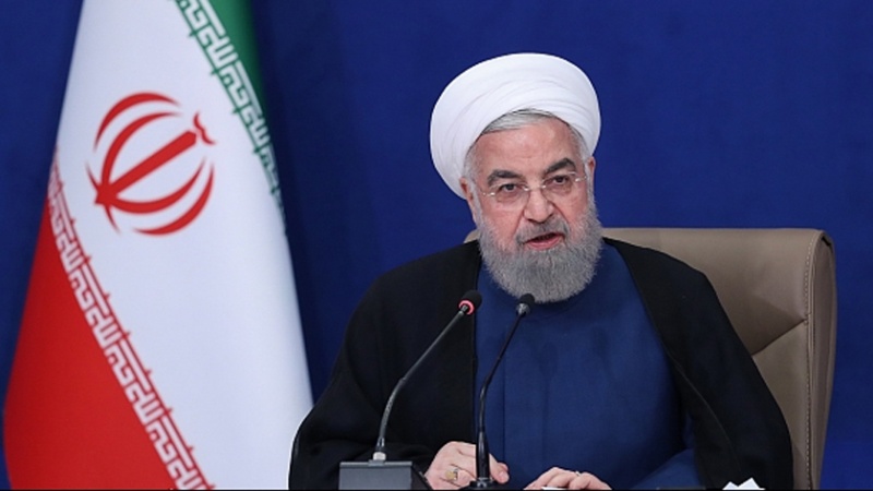 Iranpress: روحانی: کشورهای همسایه ما باید در تصرف آب رودخانه ها عدالت را رعایت کنند