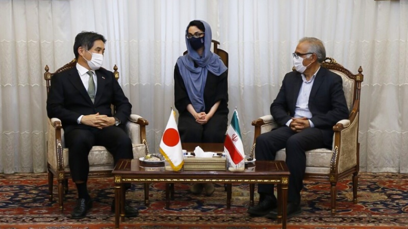 Iranpress: سفیر ژاپن در تهران: دریاچه ارومیه فرصت ها ومنابع زیادی دارد