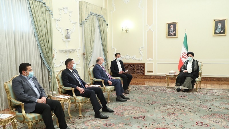 Iranpress:  سفر وزیر خارجه عراق به تهران؛ رایزنی در چارچوب اهداف دو جانبه و منطقه ای