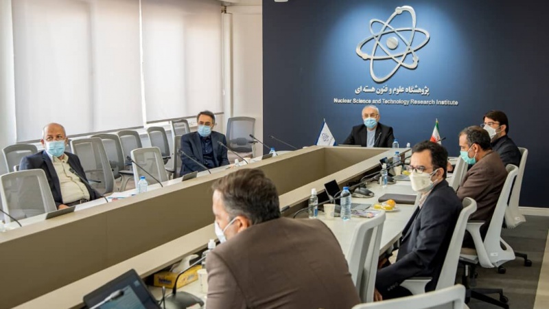 Iranpress: صالحی: پیشرفت‌های حوزه کوانتوم نویدبخش آینده‌ای بسیار روشن است