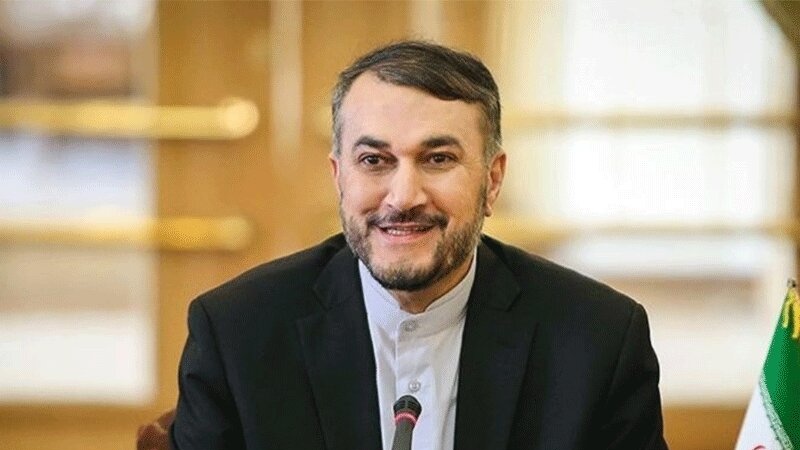 Iranpress: امیرعبداللهبان وارد نیویورک شد