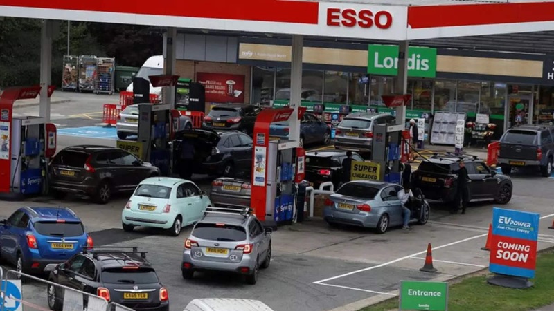Iranpress: افزایش بهای بنزین در بریتانیا به بالاترین حد طی 9 سال گذشته