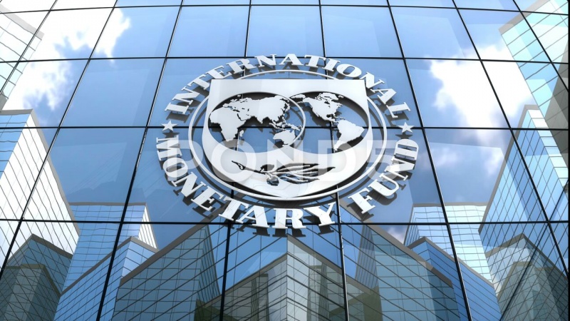 Iranpress: مسدود شدن ورودی ساختمان صندوق بین‌المللی پول در پاریس در پی تجمع فعالان محیط زیست