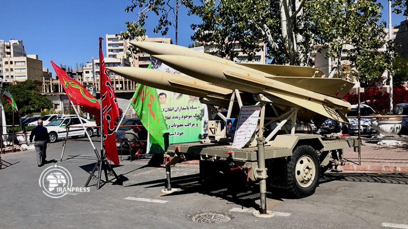 Iranpress:  تصاویری از نمایشگاه خودکفایی تجهیزات نظامی در تبریز  