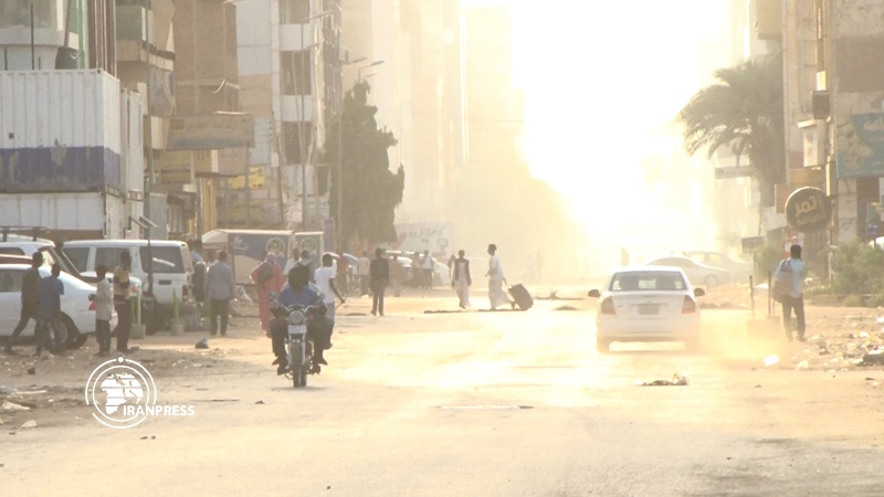 Iranpress: بحران در سودان؛ ادامه تظاهرات مردم خارطوم 