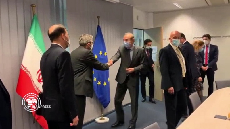 Iranpress: دیدار باقری و انریکه مورا در مقر اتحادیه اروپا