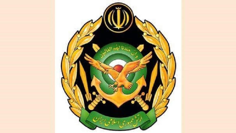 Iranpress: آرم ارتش تغییر کرد
