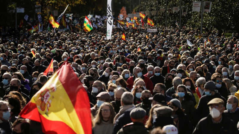 Iranpress: تظاهرات اسپانیایی‌ها در اعتراض به روند فزاینده قیمت انرژی و تنزل شرایط زندگی