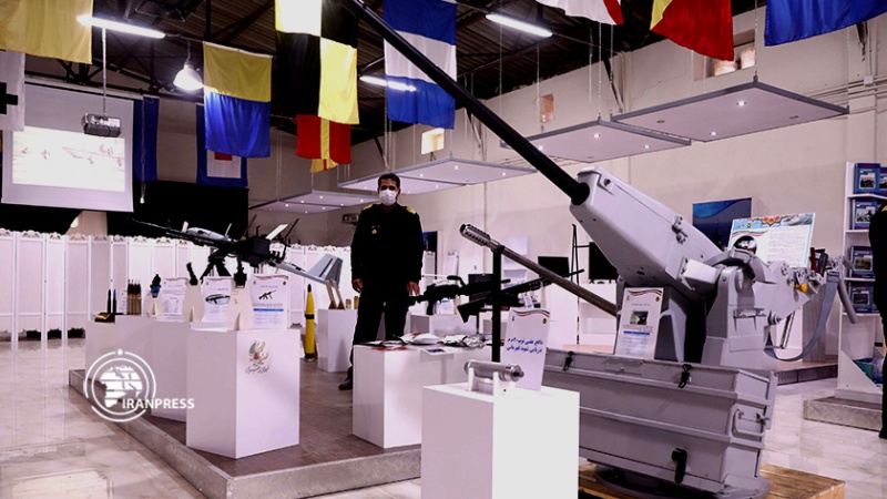 Iranpress:  نمایشگاه توانمندی نیروی دریایی ارتش جمهوری اسلامی ایران