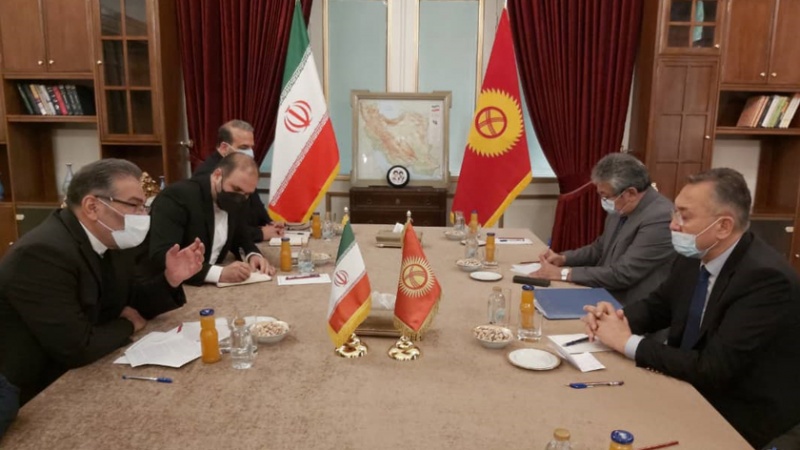 Iranpress:  گسترش مناسبات دوجانبه و همکاری های منطقه ای ایران و قرقیزستان