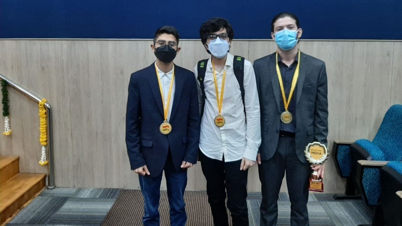 Iranpress: کسب مقام نخست دانش آموزان ایرانی در مسابقات اختراعات جهانی هند