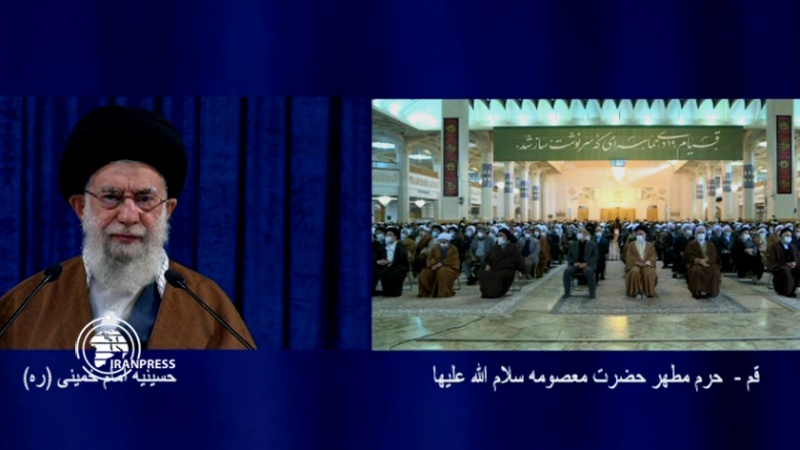 Iranpress: رهبر انقلاب: قیام 19 دی مردم قم منشاء پیروزی انقلاب اسلامی شد