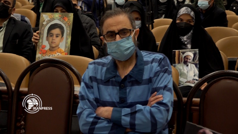 Iranpress: اولین جلسه رسیدگی به اتهامات سرکرده گروهک الاحوازیه