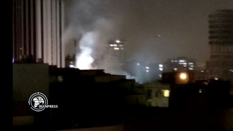 Iranpress: آتش سوزی در تیراژه تهران