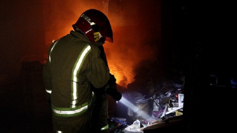Iranpress: آخرین آمار مصدومان آتش سوزی تیراژه تهران