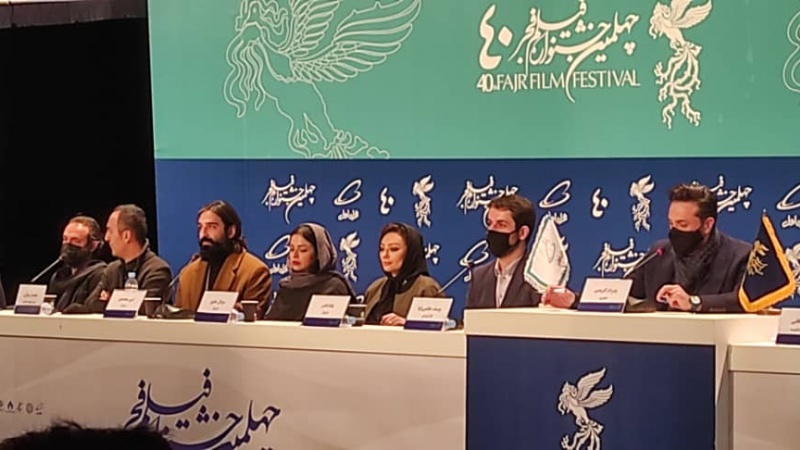 Iranpress: اکران فیلم «شب طلایی» در شب ششم جشنواره فیلم فجر