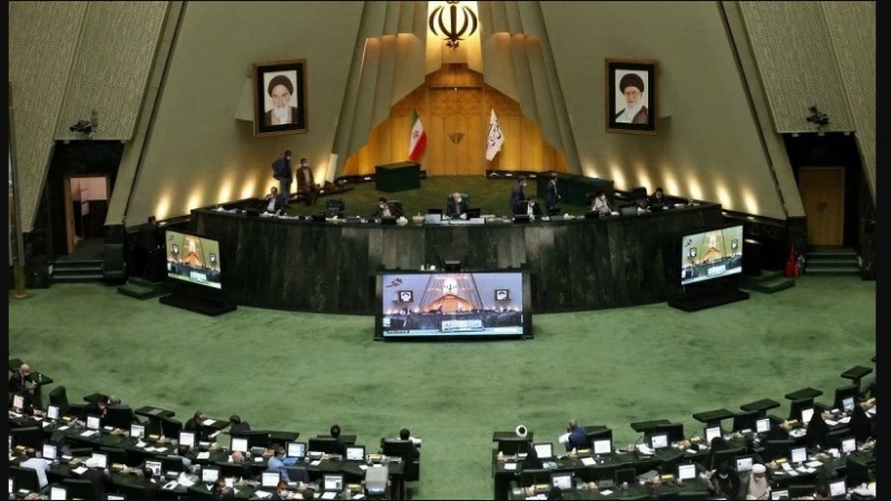 Iranpress: جلسه غیرعلنی مجلس برای بررسی طرح «صیانت از فضای مجازی» 