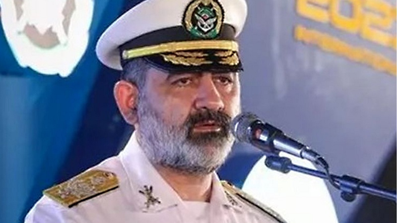 Iranpress: فرمانده نیروی دریایی ارتش: مرکز امنیت دریایی به‌زودی افتتاح می‌شود