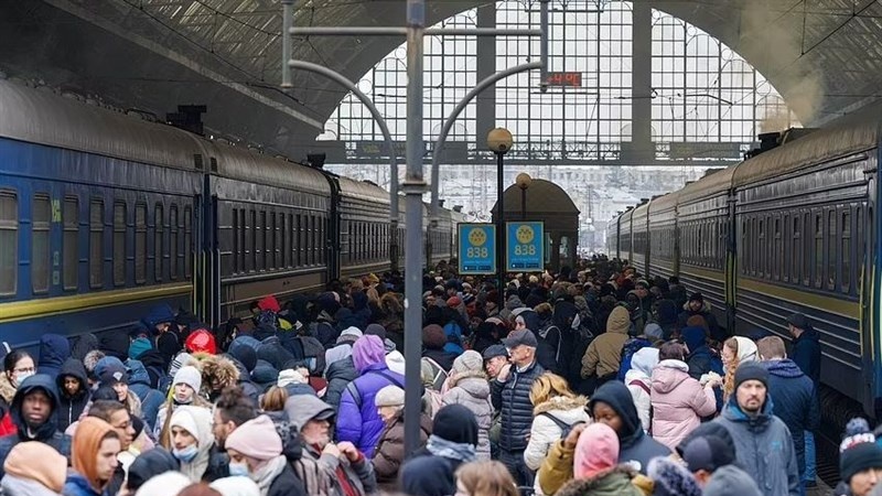 Iranpress: آوارگی حدود 680 هزار اوکراینی در اثر حمله روسیه
