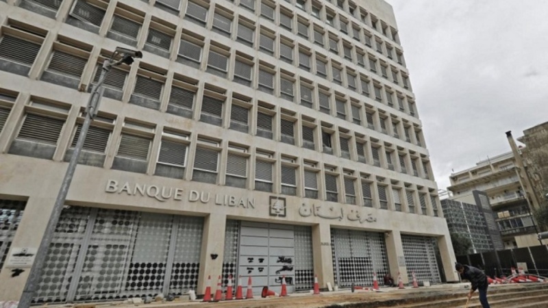 Iranpress: اعلام ورشکستگی کشور و بانک مرکزی لبنان