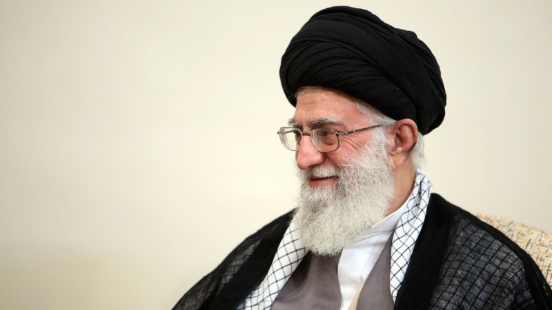 Iranpress: کمک یک میلیارد تومانی رهبر معظم انقلاب برای آزادی زندانیان نیازمند