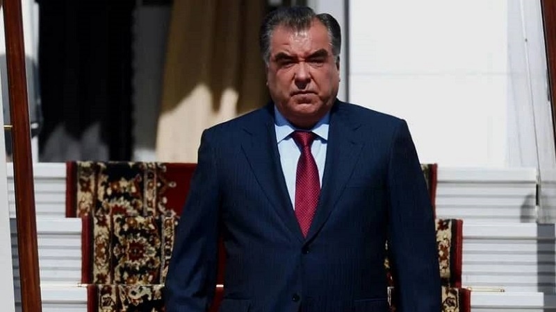 Iranpress: ورود رئیس جمهور تاجیکستان به تهران