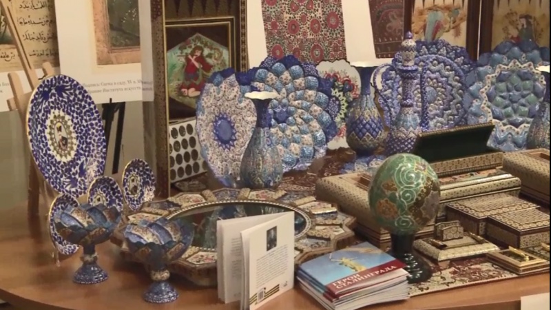 Iranpress: استقبال روس‌ها از هنر ایرانی - اسلامی