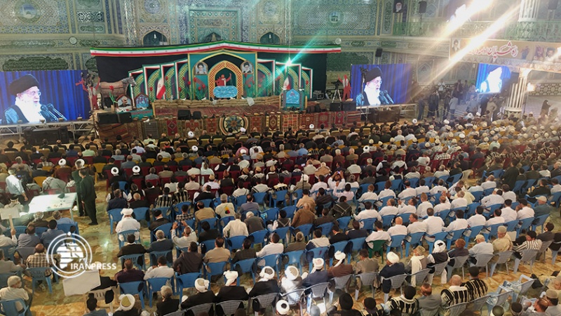 Iranpress:  سردار سلامی در کنگره شهدای عشایر: جامعه صهیونیستی درحال افول است