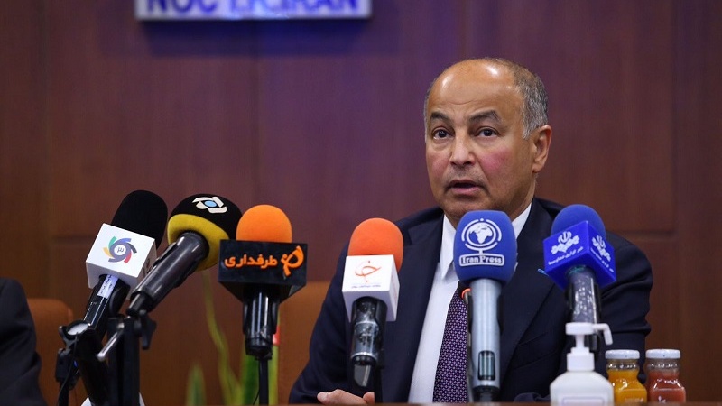 Iranpress: نشست خبری رییس فدراسیون جهانی شنا 