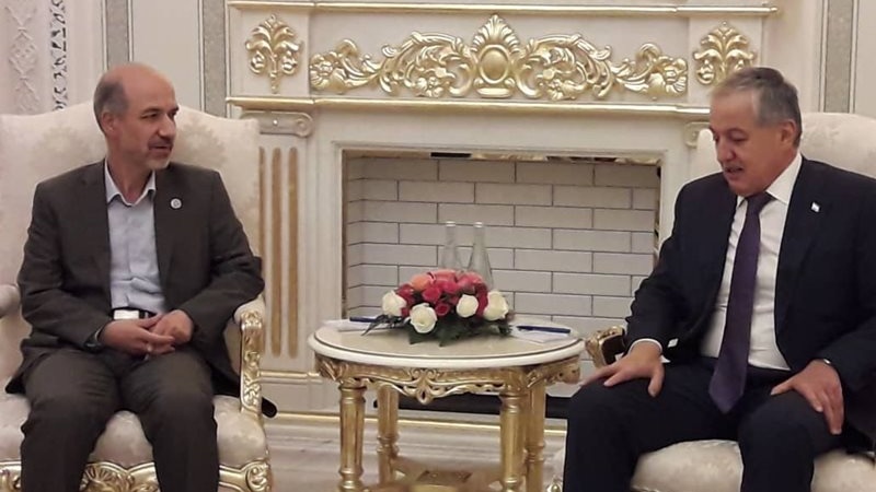 Iranpress: دیدار وزیر نیرو با نخست وزیر و وزیر خارجه تاجیکستان