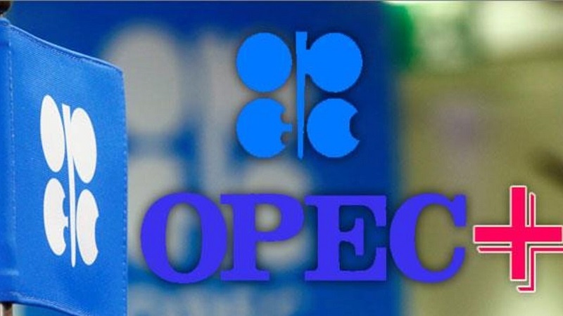 Iranpress: کاهش تولید نفت اوپک پلاس؛ اقدامی برخلاف خواست آمریکا