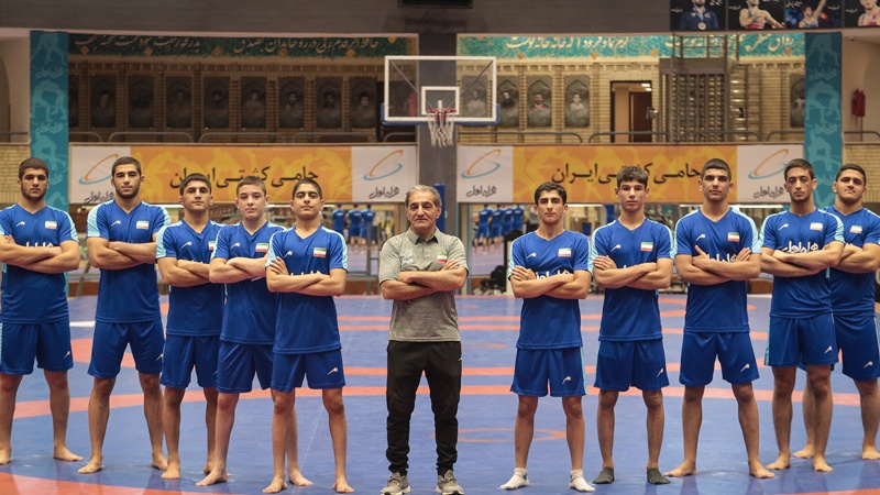 Iranpress: کشتی آزاد قهرمانی نوجوانان جهان؛ راهیابی 2 نماینده ایران به فینال