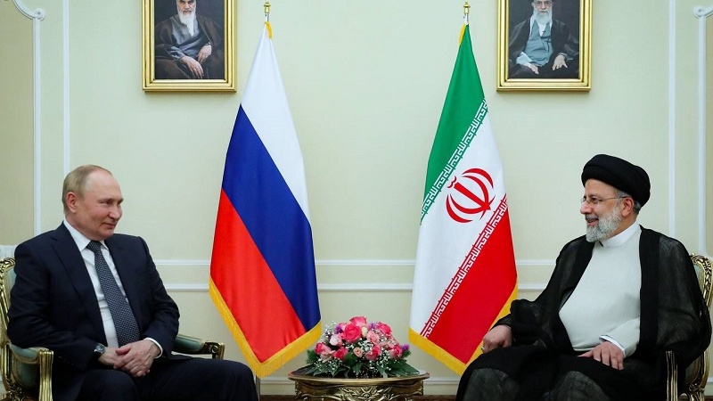Iranpress: تاکید رئیسی و پوتین بر استمرار روند توسعه مناسبات راهبردی تهران و مسکو
