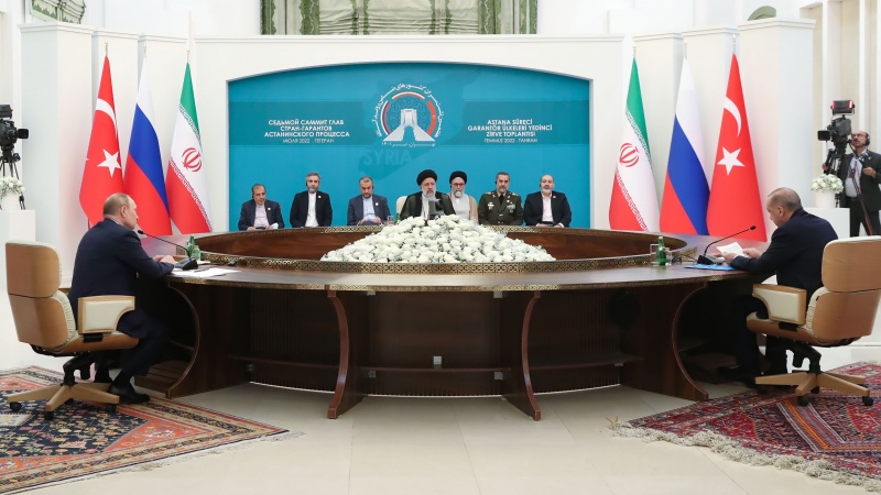 Iranpress: نشست تهران؛ تأکید بر استفاده از دیپلماسی در مسایل منطقه‌ای