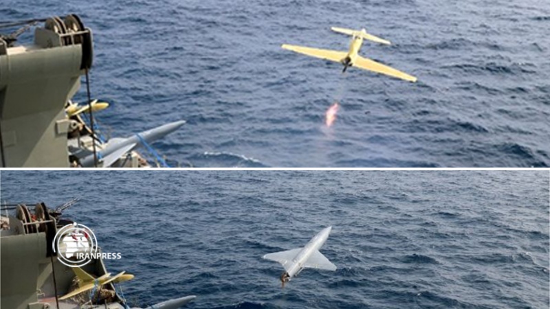 Iranpress: انهدام اهداف در ساحل و دریا توسط پهپادهای نیروی دریایی ارتش