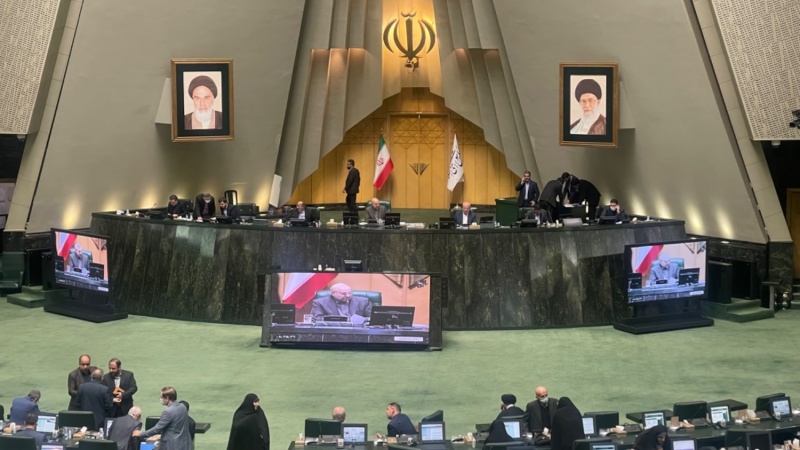 Iranpress: افراد موثر راه خود را از دشمنان جدا کنند/ اصلاح در نظام باید به حکمرانی نو منجر شود